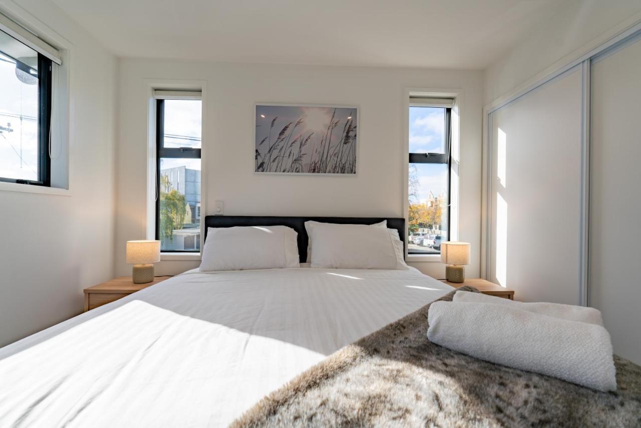 Апартаменты King Bed On Hagley Park Corner In The Cbd Крайстчёрч Экстерьер фото